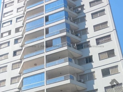 Apartamento com 4 quartos bem localizado