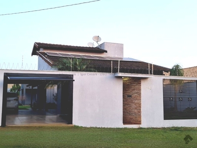 Casa com 3 minutos da avenida gastronômica Bom Pastor