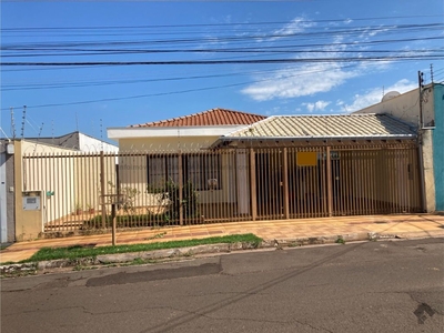 Casa espaçosa com preço de ocasião