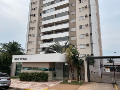 Hill Tower - andar baixo, reformado e moderno