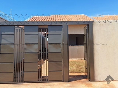 Novo - suíte - quarto - garagem coberta e quintal