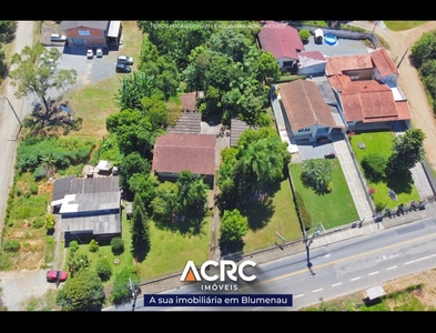 Terreno no Bairro Badenfurt em Blumenau com 3085.67 m²