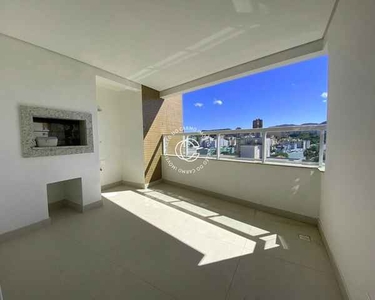 Amplo apartamento na Av. Fernando Ferrari