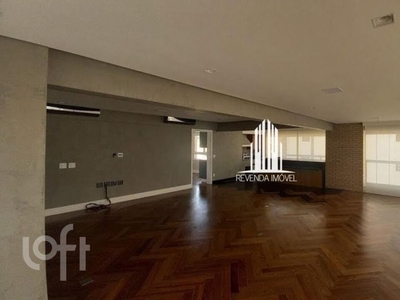 Apartamento à venda em Jardim Paulista com 206 m², 3 quartos, 3 suítes, 4 vagas