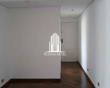 Apartamento com 82m² - 2 dormitórios na R. Dr. Bacelar