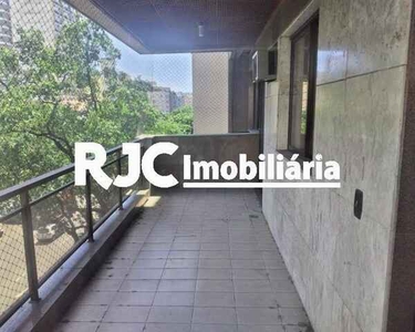 Apartamento para venda possui 120 metros quadrados com 3 quartos em Tijuca - Rio de Janeir