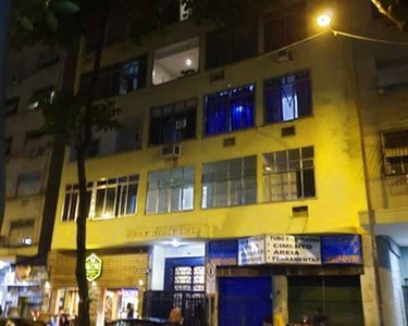 Apartamento para venda possui 90 metros quadrados com 3 quartos em Copacabana - Rio de Jan
