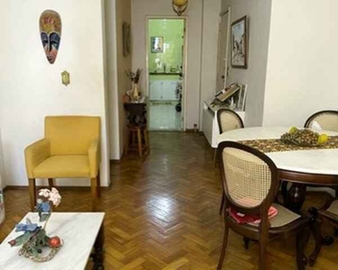 Apartamento para venda tem 90 metros quadrados com 2 quartos em Copacabana - Rio de Janeir
