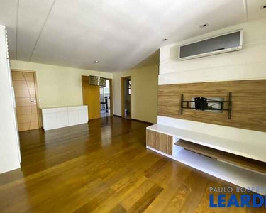 APARTAMENTO - VILA ADYANA - SP