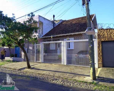 Casa com 3 Dormitorio(s) localizado(a) no bairro Passo da Areia em Porto Alegre / RIO GRA