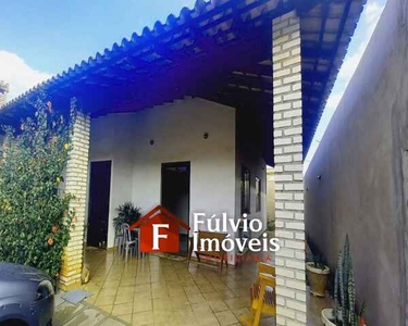 Casa com 3 Quartos, Dentro de Condomínio, Churrasqueira, Lote de 400m², Rua 12 Vazado par