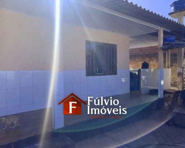 Casa com 3 Quartos, Fora de Condomínio, 3 Kitnets Para Aluguel, Lote de 628m², na Avenida