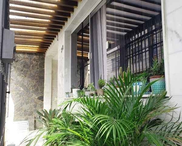 Casa de vila para venda tem 226 metros quadrados com 3 quartos em Olaria - Rio de Janeiro