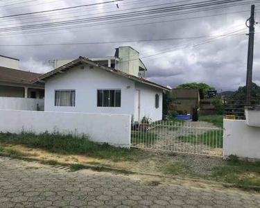 Casa para venda com 90 metros quadrados com 2 quartos em Lídia Duarte - Camboriú - SC
