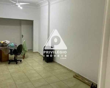 ÓTIMO apartamento, são 3 quartos reformados no coração do bairro - FLAMENGO