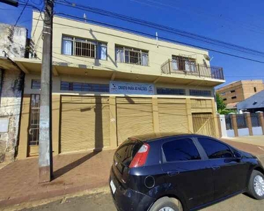 Prédio com salas comerciais, apartamentos e casa - 425m² Centro Ivaiporã - Rendendo