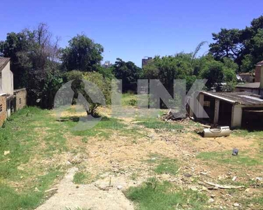 Terreno à venda em Porto Alegre, no bairro Cavalhada, próximo à Av. Otto Niemeyer