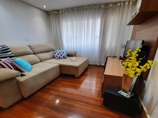 Apartamento à venda por R$ 235.000