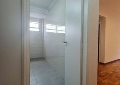 Apartamento à venda por R$ 380.000