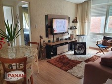 Apartamento à venda por R$ 450.000