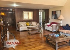 Apartamento à venda por R$ 930.000