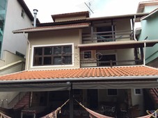 Casa de Condomínio à venda por R$ 1.400.000
