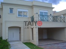 Casa de Condomínio à venda por R$ 2.700.000
