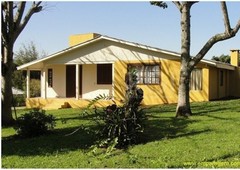 Casa de Condomínio à venda por R$ 944.000