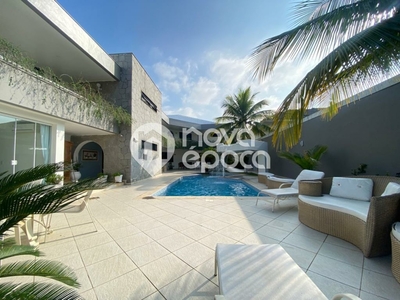 Casa de Condomínio à venda por R$ 5.599.900