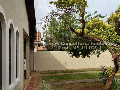 Casa Térrea com 4 Quartos à Venda por R$ 395.000