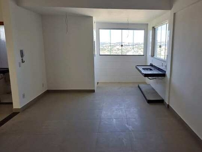 Apartamento 2 quartos no Bairro Novo Centro, um dos quartos com suíte, sala para dois ambi