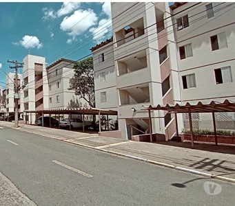 Apartamento com 3 dormitórios à venda, 68 m² por R$ 250.000