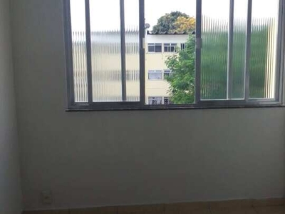 Apartamento em Condomínio na Rua Cosmorama