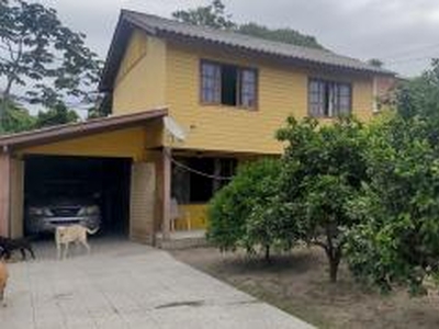 Casa a Venda em Florianopolis em um local especial