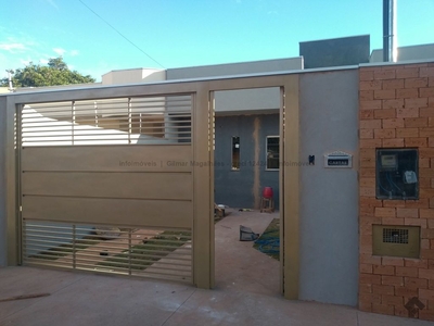 Casa nova alto padrão de acabamento lindo projeto