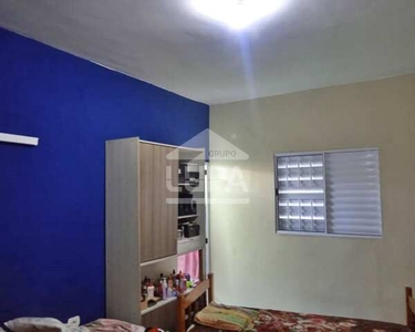 1 dormitório na Rua Dona Sebastiana Alves
