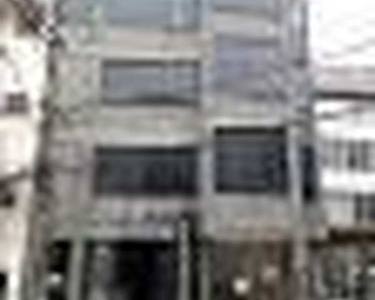 Locação do terceiro andar de prédio bem localizado no Centro de Apoio II em Alphaville