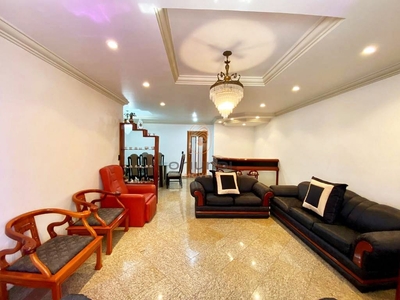 Apartamento em Praia da Costa, Vila Velha/ES de 300m² 4 quartos à venda por R$ 1.199.000,00
