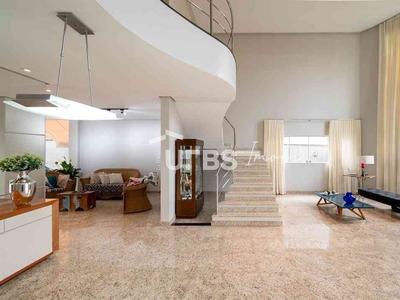 Casa com 4 quartos à venda no bairro Conjunto Estrela do Sul, 434m²