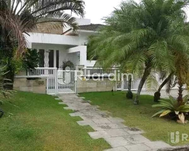 Casa em Condomínio à venda ou aluguel, Barra da Tijuca, 660 m², 4 quartos, garagem