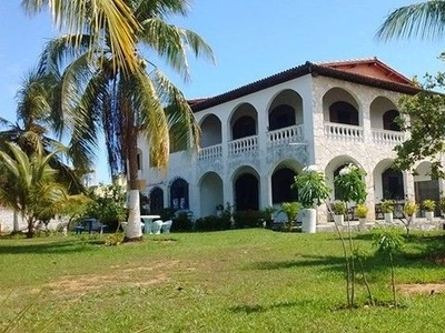 Casa em Itapuã, Salvador/BA de 200m² 4 quartos à venda por R$ 369.000,00