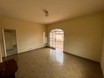 Casa em Maracanã, Montes Claros/MG de 10m² 3 quartos à venda por R$ 799.000,00