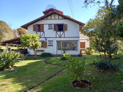 Casa em Mury, Nova Friburgo/RJ de 398m² 4 quartos à venda por R$ 989.000,00