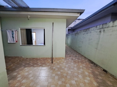 Casa em Oficinas, Ponta Grossa/PR de 60m² 2 quartos para locação R$ 1.300,00/mes