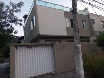 Casa em São Francisco, Niterói/RJ de 247m² 4 quartos à venda por R$ 1.198.900,00