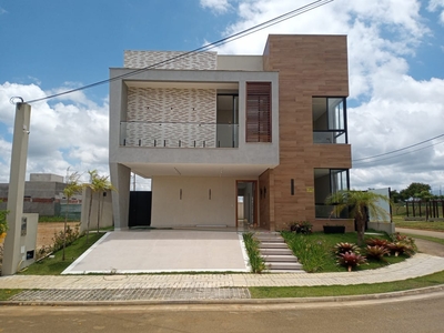 Casa em Universidade, Vitória da Conquista/BA de 391m² 5 quartos à venda por R$ 1.449.000,00