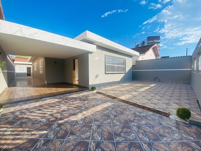 Casa em Vila Caiçara, Praia Grande/SP de 185m² 3 quartos à venda por R$ 689.000,00