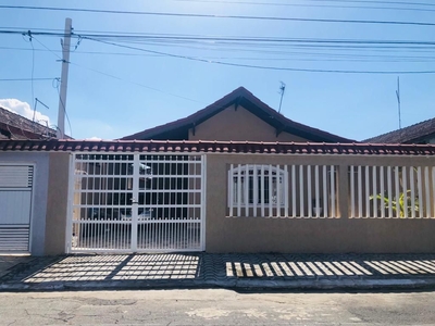Casa em Vila Mirim, Praia Grande/SP de 132m² 3 quartos à venda por R$ 619.000,00