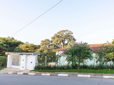 Casa em Vila Santo Antônio, Cotia/SP de 180m² 3 quartos à venda por R$ 1.849.000,00