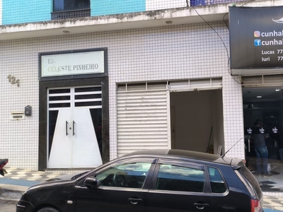 Ponto em Centro, Vitória da Conquista/BA de 28m² para locação R$ 890,00/mes